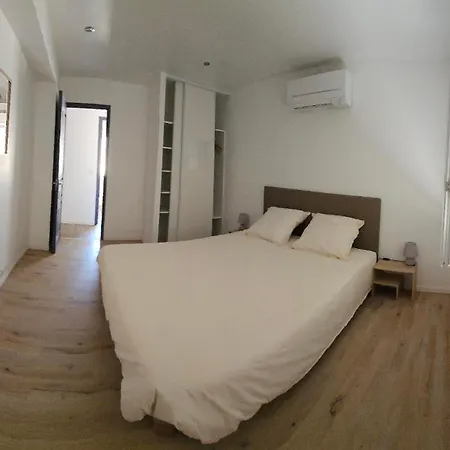 Апартаменты Villa-appartement De 65 M2 A *