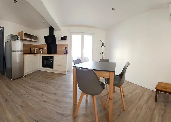 Villa-appartement De 70 M2 à