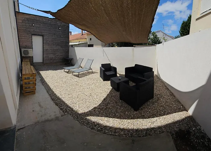 Appartement Villa-appartement De 70 M2 à